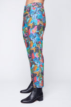 Load image into Gallery viewer, Winter Bouquet printed pants
