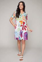 Charger l&#39;image dans la galerie, &quot;A Smattering of Spring&quot; v-neck short sleeve dress
