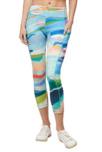 Load image into Gallery viewer, Fresh Air Leggings
